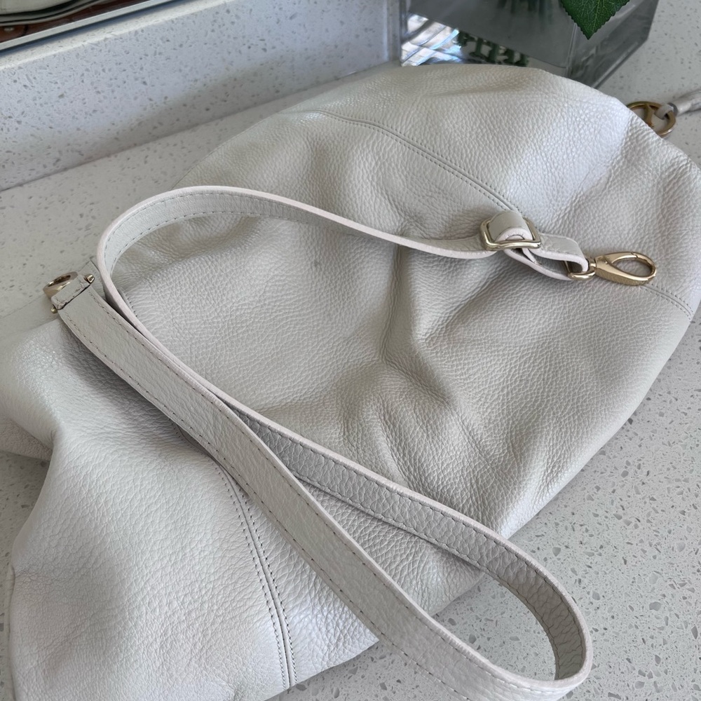 Handbag - Picture 8 of 8